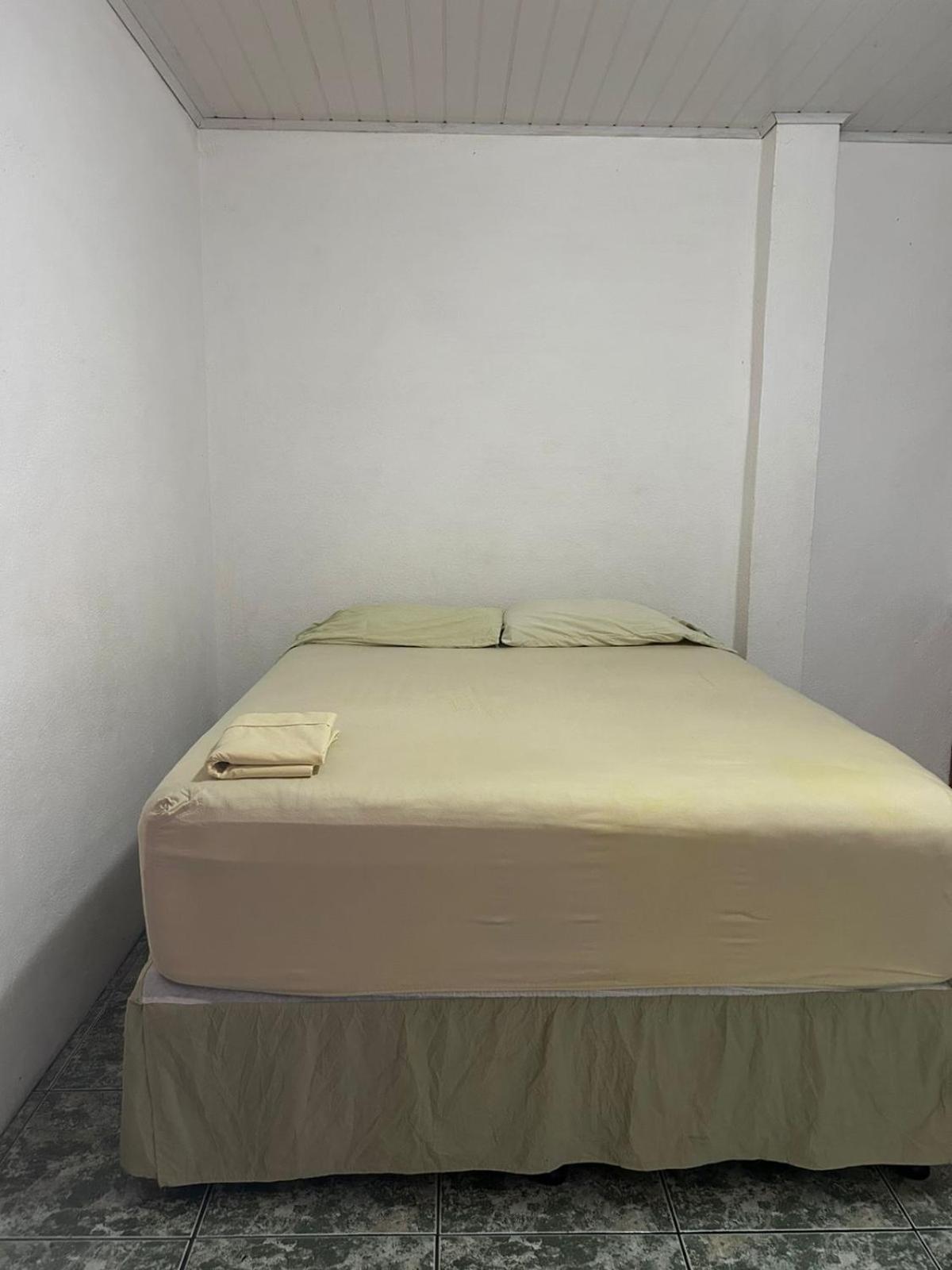 Casa Robles - Your Stay Near Airport 马那瓜湖 外观 照片
