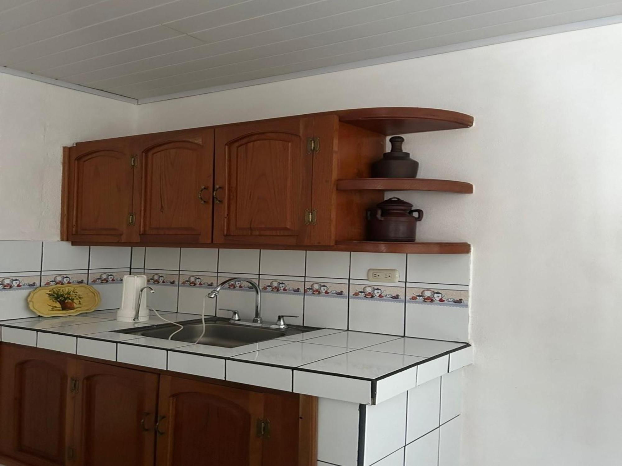 Casa Robles - Your Stay Near Airport 马那瓜湖 外观 照片