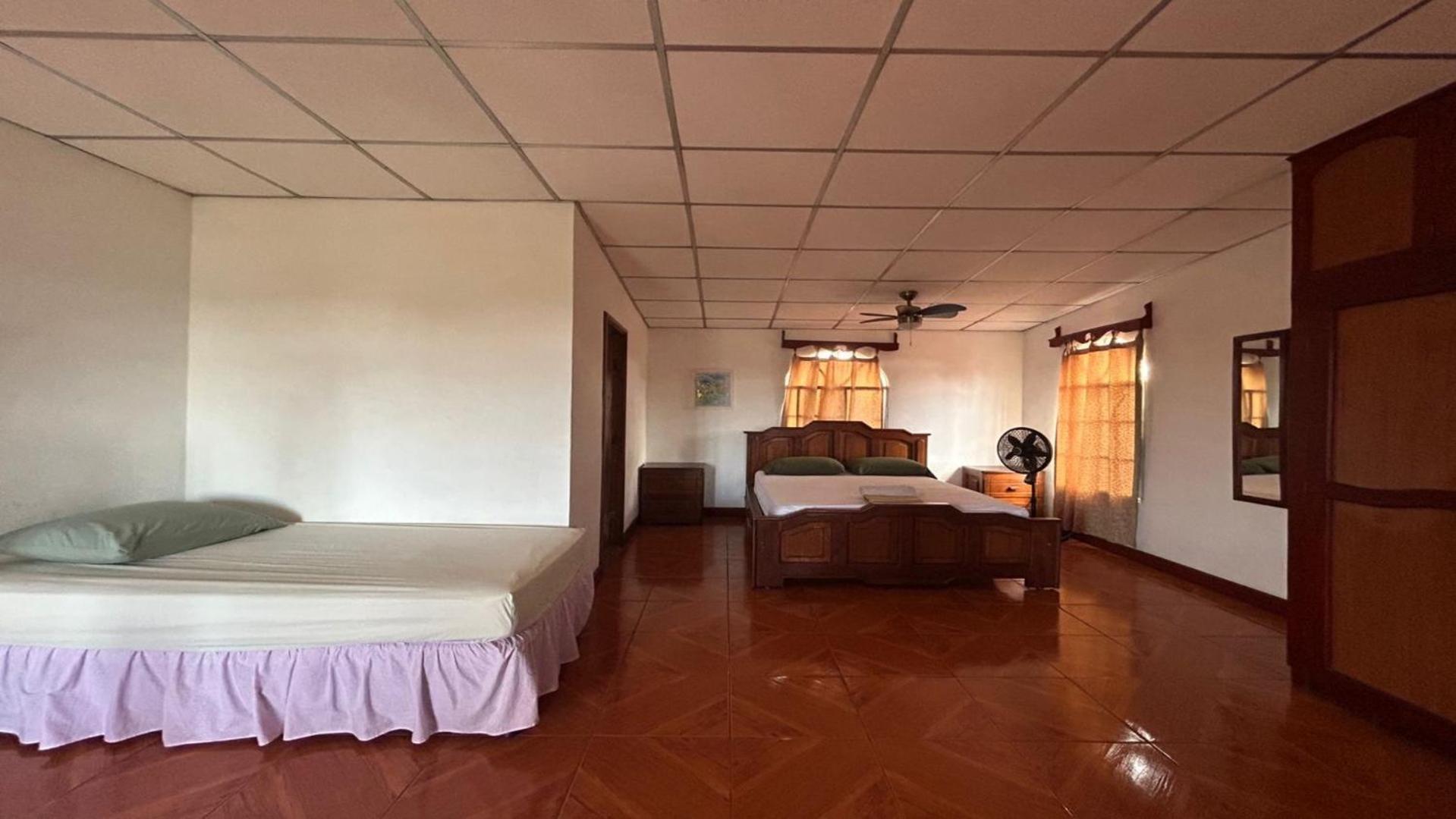 Casa Robles - Your Stay Near Airport 马那瓜湖 外观 照片