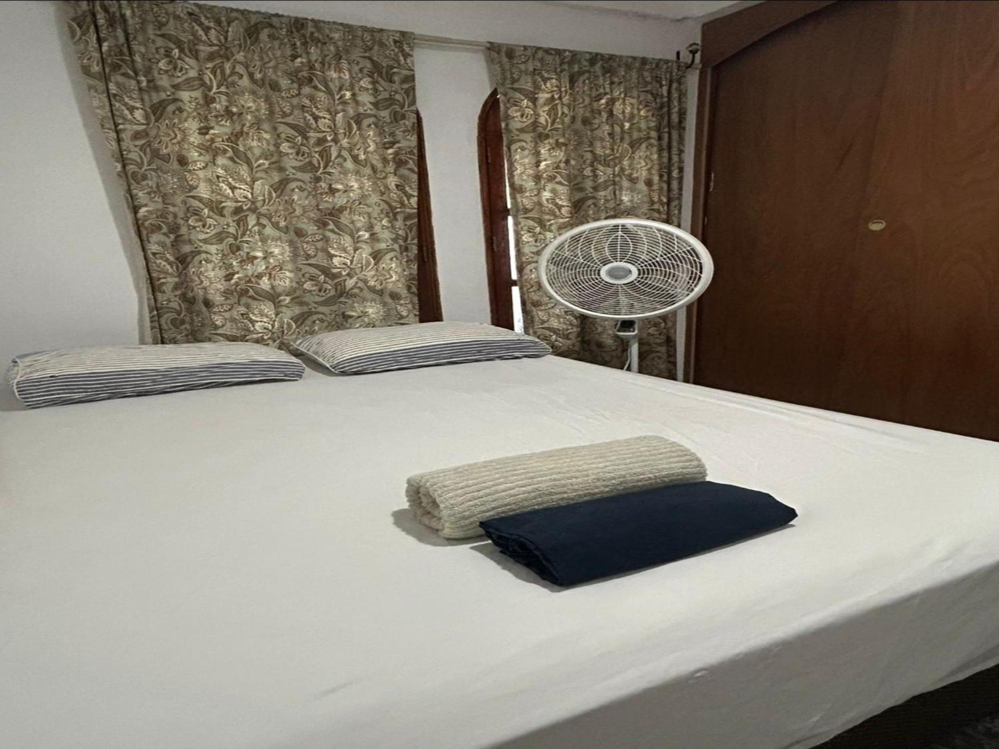 Casa Robles - Your Stay Near Airport 马那瓜湖 外观 照片